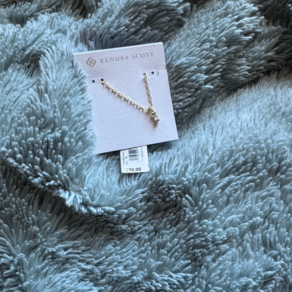 Kendra Scott Gold Phoebe Short Pendant Necklace
